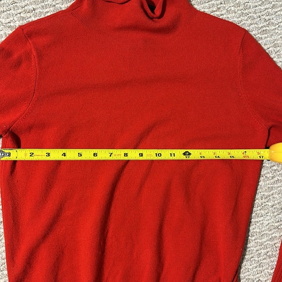 French Connection Sweater size small - Picture 10 of 10